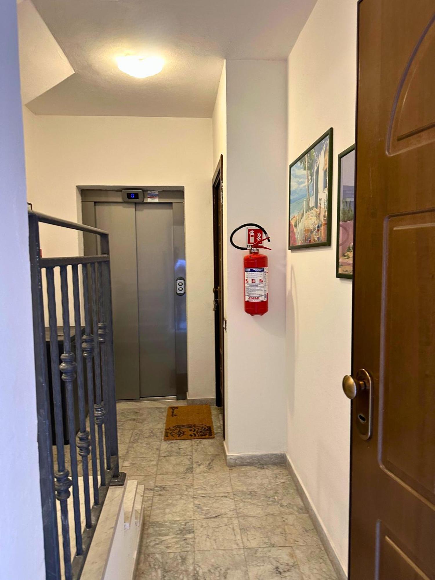 Appartamenti-Residence Al Massimo Palermo Exterior photo